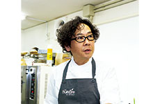 藤田浩司氏
