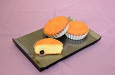 「黒豆味『米粉』マドレーヌ」