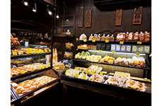 内観。デザインにもこだわりリニューアルされた