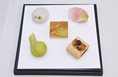 総合グランプリ賞受賞作　制作＝今福 木乃香（日本菓子協会 東和会・ひとひら）