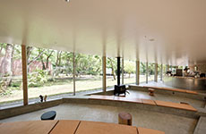 カフェテリア内装