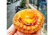 SUPRANORMAL BAKERY CAFÉの「エッグタルト」