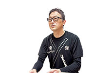 小林 繁氏