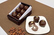 「生チョコ餡玉」制作＝森 信由紀氏